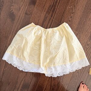 Yellow and White Lace Trim Shorts LANEWAY